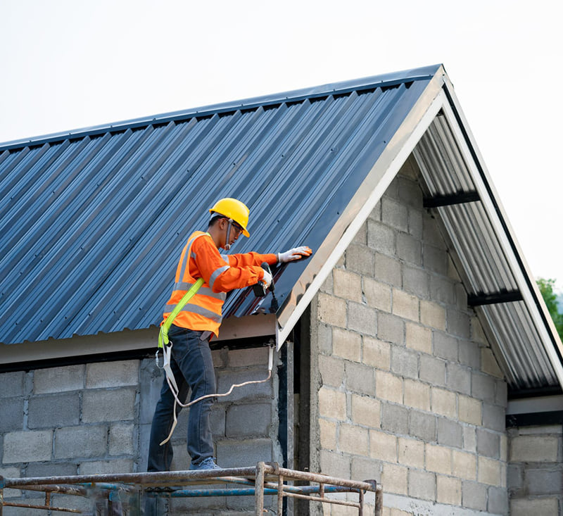 commercial roof inspector