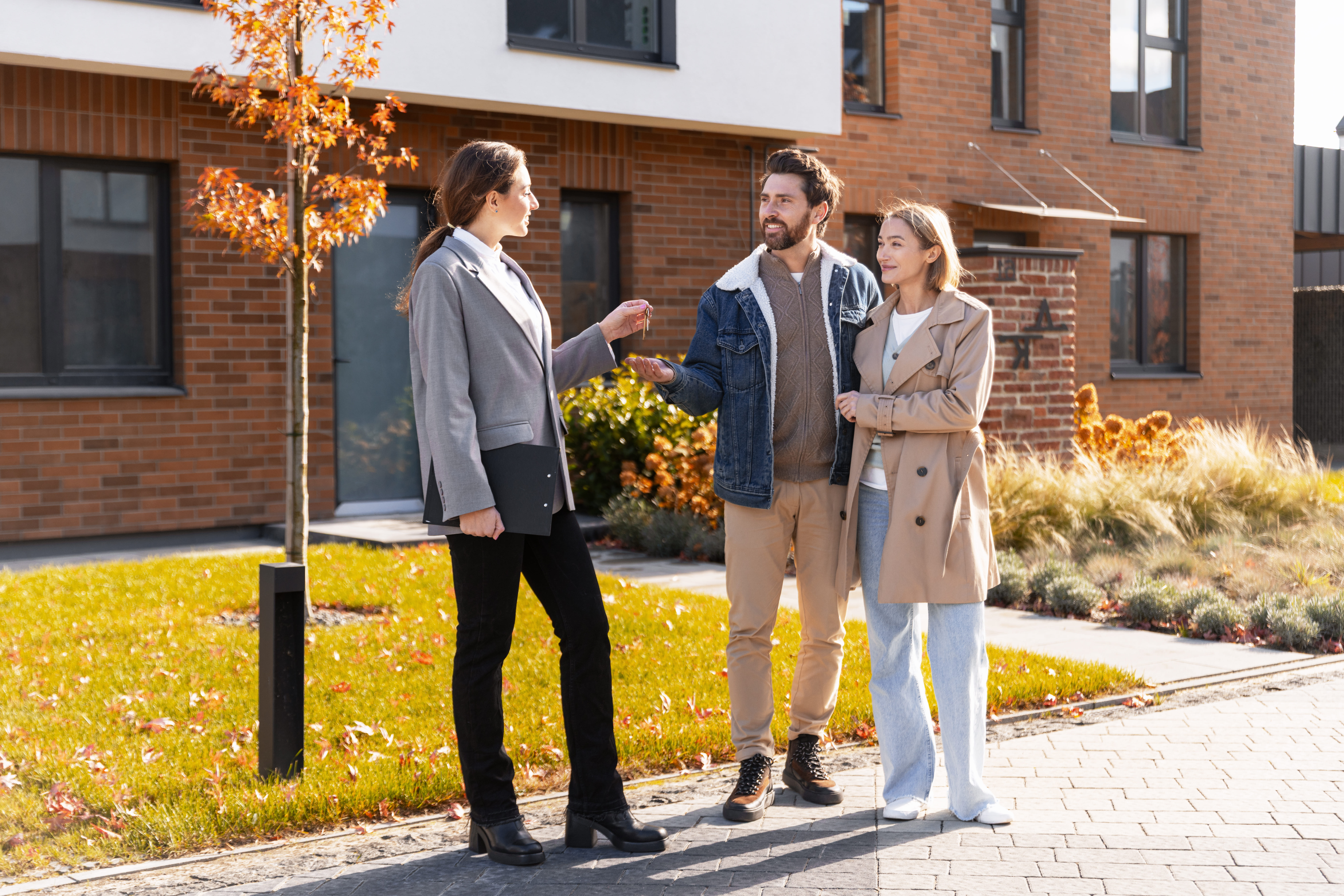 Real estate agent discussing the home selling process in Southwest Louisiana