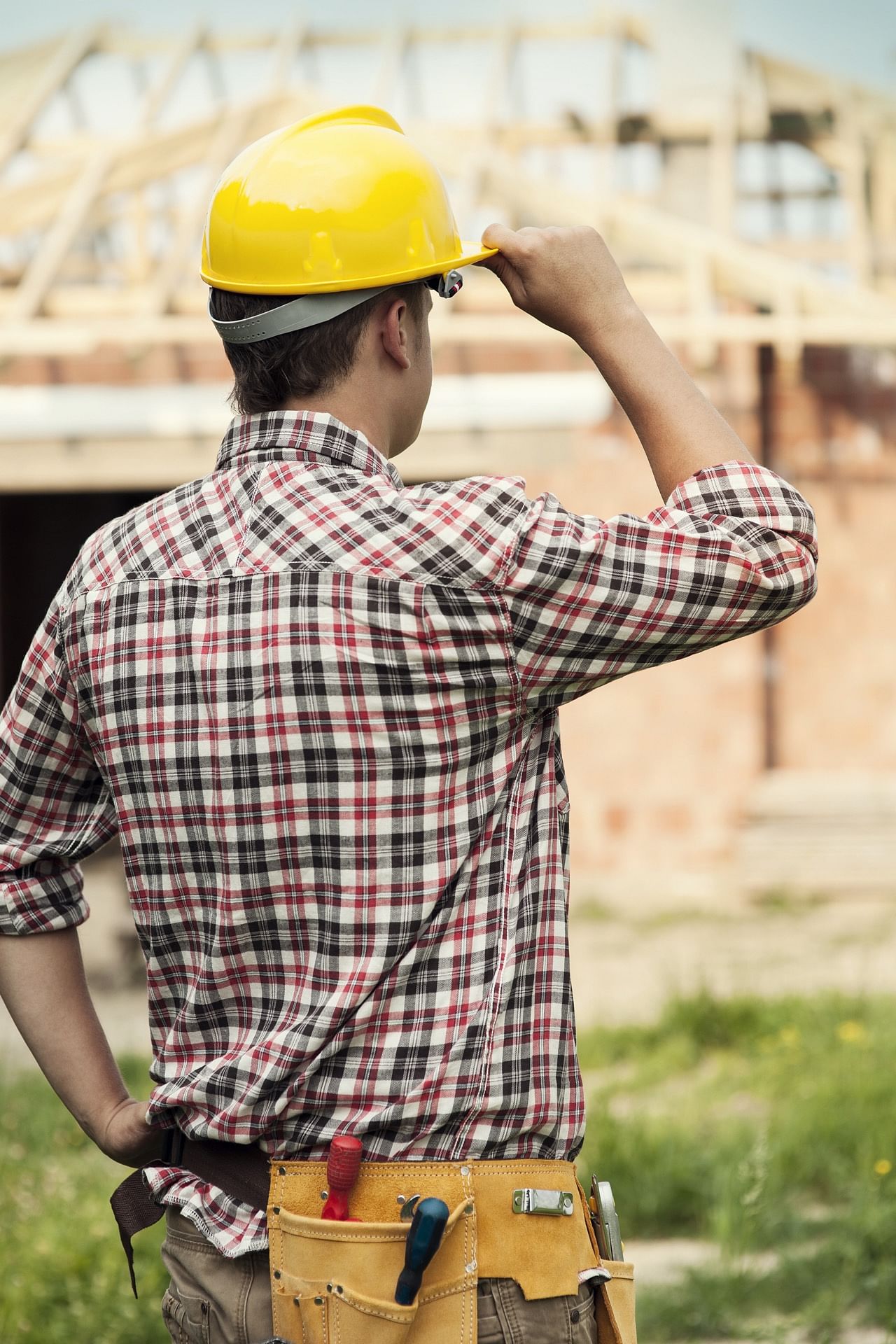 Construction worker in need of accounting services