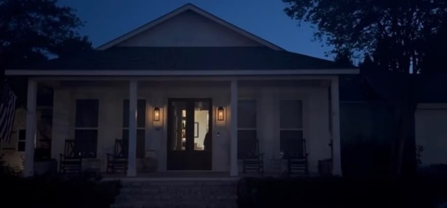Modern Style home in Covington, LA before the installation of track lighting