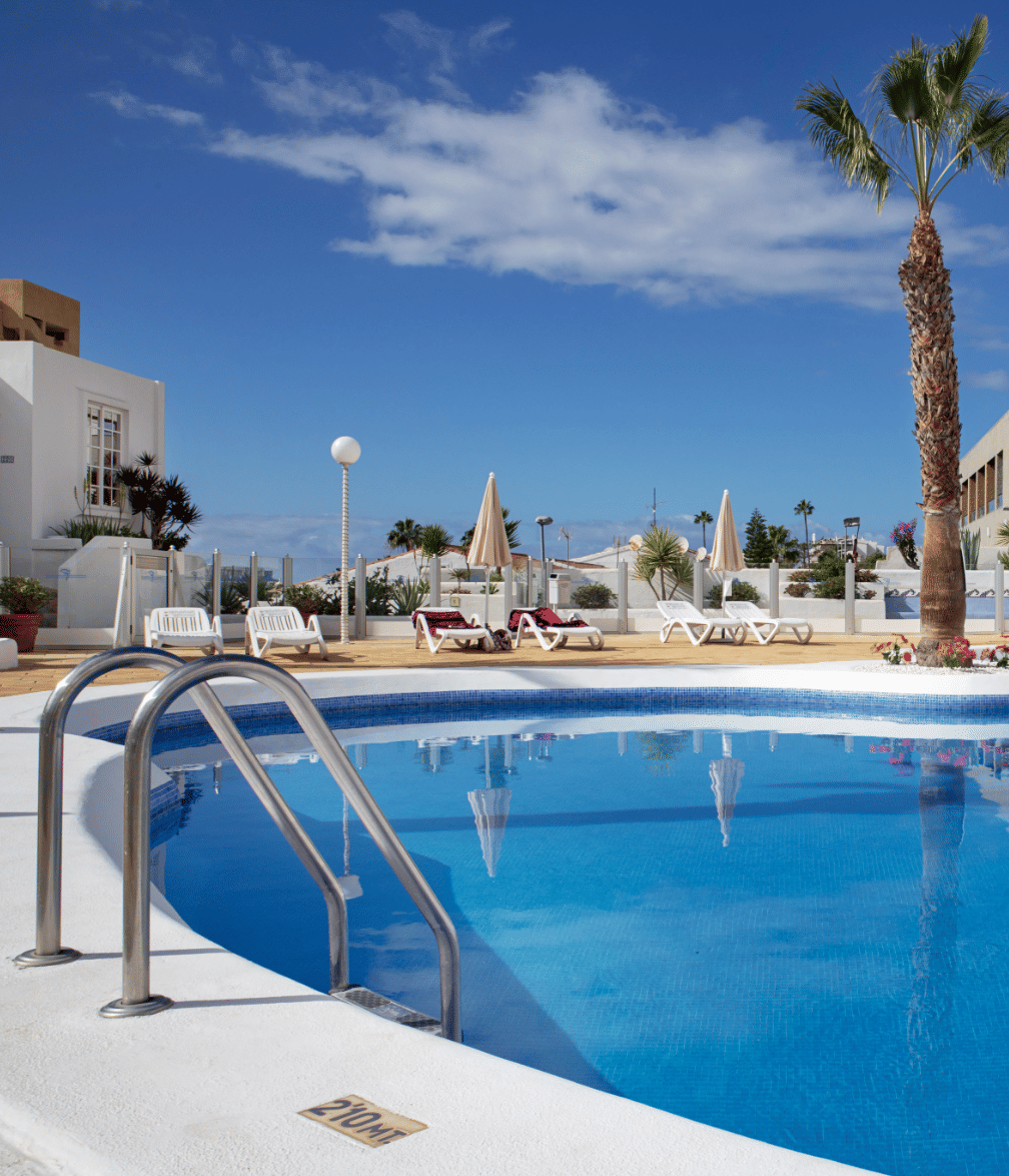 desk chairs surrounding
